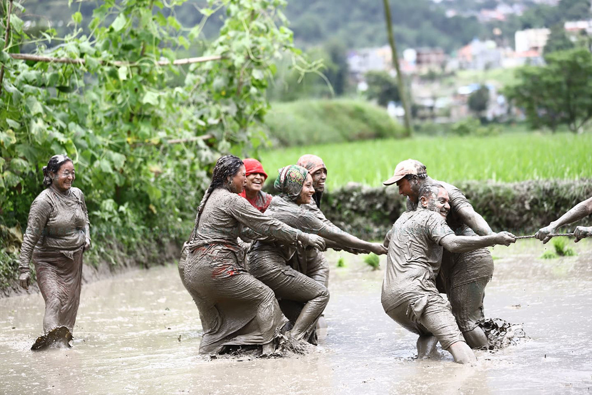 https://raracms.setopati.com/uploads/shares/2020/sujita/dhan diwas/dhan diwas (1).jpg